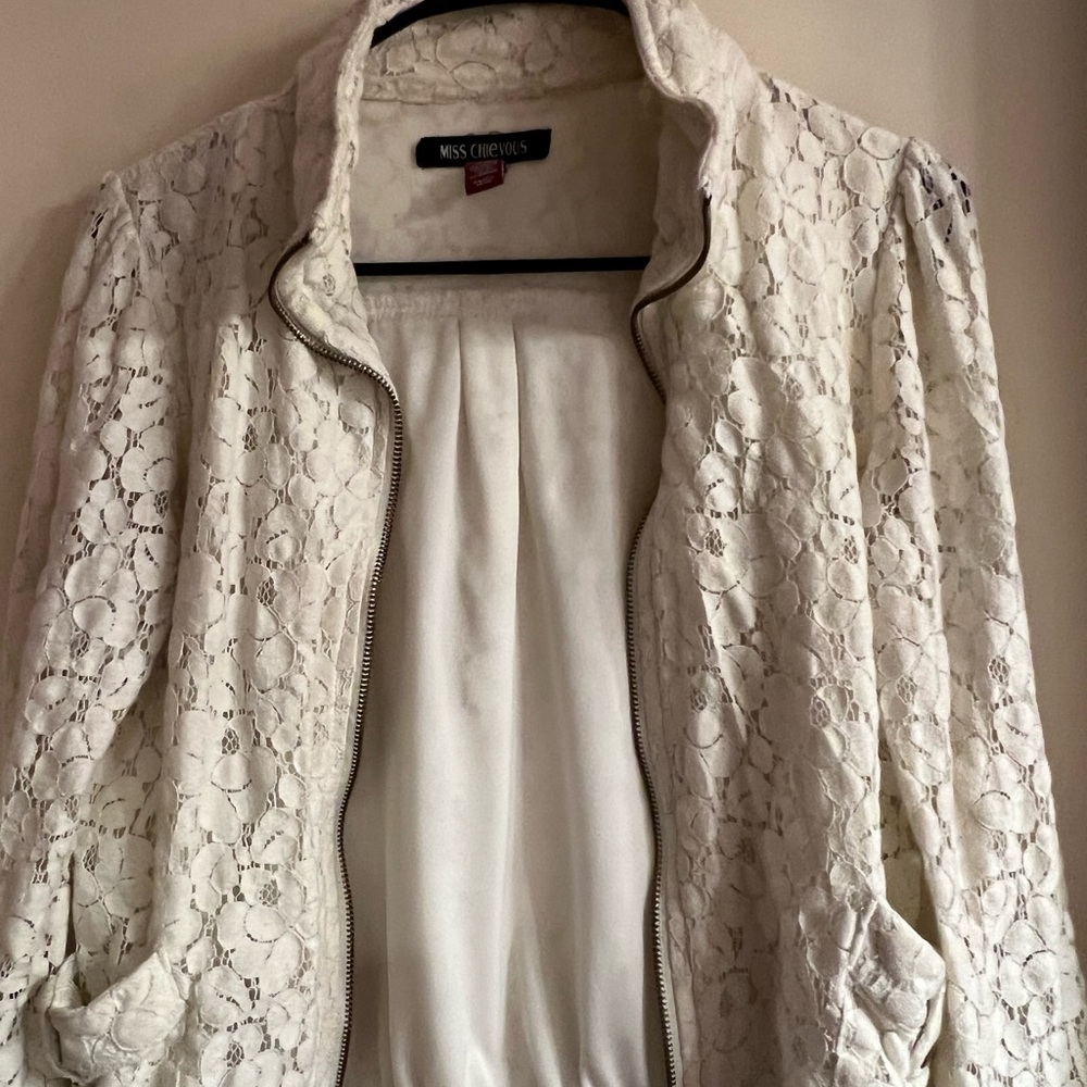 MISS CHIEVOUS LACE ZIP UP CROPPED JACKET